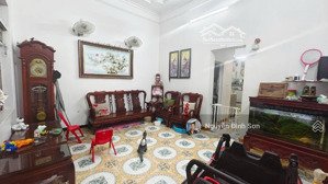 bán nhà nguyễn văn cừ 65m 8.8 tỷ mt 5m 20m ra mặt phố.