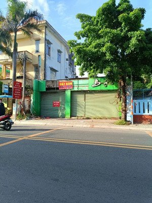 chính chủ cần bán lô đất đẹp 543m2 mặt tiền - ngay vòng xoay hóc môn full thổ cng xoay hóc môn