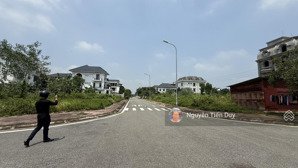 vị trí ko tìm được người thứ 2 bán - kdt nam vĩnh yên bán 250m2 hướng đông nam