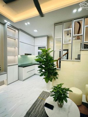 hàng hiếm - vĩnh hưng - nhỉnh 4 tỷ - gần ô tô - ngõ thông