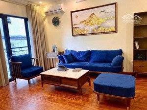 bán nhà hoàng hoa thám, kcbt 40m2*5 tầng 3 ngủ to ban công, tặng nội thất, 10m ôtô, ngõ thông nông