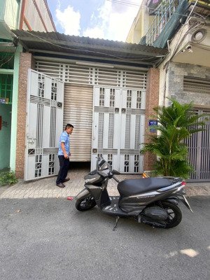 chính chủ cần bán nhà đường tây thạnh,p. tây thạnh. tân phú. dt: 4,1x20m.giá 7,3 tỷ tl