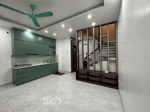 siêu phẩm âu cơ nhà mới, căn góc, thang máy 5 tầng full công năng giá tốt 11.5 tỷ tl