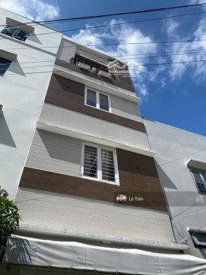 nhà đẹp hẻm nhựa 7m xe hơi gò dầu. dt:4.6x9.5m. 4 tấm. giá: 6.8 tỷ
