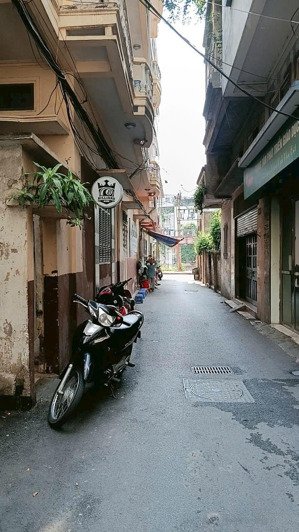 cần bán nhà 5 tầng ngõ phố khương trung ô tô đỗ