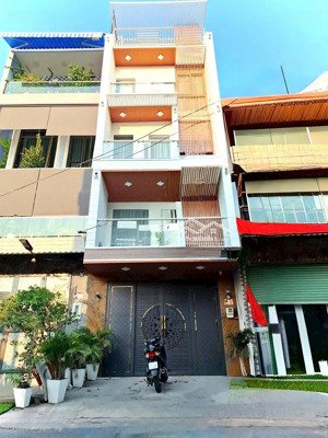 nhà đường đặng thuỳ trâm,p13, bình thạnh. 80m2(5m x 16m) giá 3.580 tỷ. gần tttm vạn hạnh mall