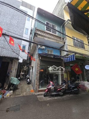 nhà 41m2 - lô góc - kinh doanh - có vỉa hè - ô tô đỗ cửa