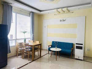 cho thuê nguyên lầu 1 để ở hoặc văn phòng, studio