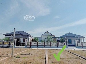 cần bán gấp liên hệ trực tiếp cho em : 