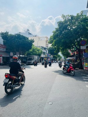 bán nhà mặt tiền độc lập, tân phú, 5.15x18m, nhỉnh 16 tỷ, góc 2mt