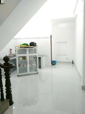 bán nhà hẻm đường số 2, phường bhh diện tích 4x16 đúc 1 tấm bán 5,5 tỷ lh 