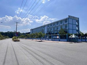 xoay vốn gấp, ra nhanh lô 117m2 ngay ql51, đường to, kế sân bay, dân đông, sổ sẵn