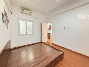 bán cc 3pn, 2wc - mặt đường lê văn lương - 75m2 - 3pn-2vs 