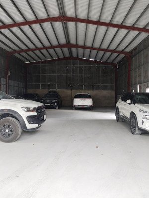 cho thuê kho xưởng 1/ql1a, gần cầu vượt quang trung quận 12, dt xưởng 220m2, giá 15tr/tháng