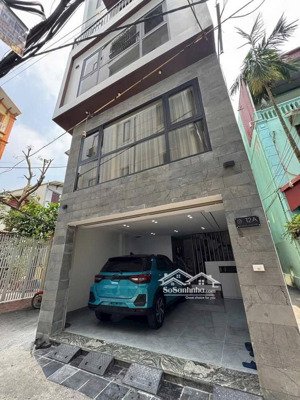 siêu phẩm nhà 7 tầng thang máy đối diện aeon mall- 3 thoáng full nội thất- ô tô vào nhà giá 11.3 tỷ