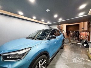 bán nhà đẹp 5 tầng có thang máy ga ra ô tô ngủ nhà full nội thất 4pn vào ở ngay