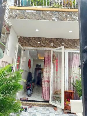 Cần tiền bán gấp nhà 1 lầu hẻm 314 Huỳnh Tấn Phát, Quận 7