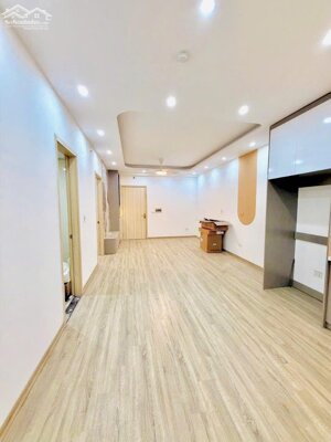 Cần bán căn chung cư 68,5m2 KĐT Thanh Hà Cienco 5 – Full nội thất chỉ 2,x tỷ