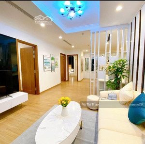 chính chủ bán nhà tập thể phương mai, kim liên, 2pn, 2wc, nhà đẹp, ở ngay, ô tô đỗ cửa, có sân