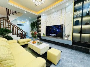 cho thuê nhà hào nam thông sàn full nội thất hào nam 50m x 5t khách chỉ việc xách vali vào ở 17tr