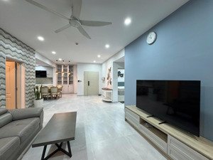 bán căn hộ 3pn, 3wc, 130m2 view sông tại riverside residence, 15,1 tỷ có ô xe hơi