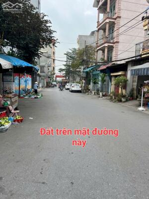 BÁN ĐẤT LÔ GÓC 62M2 TRỤC CHÍNH TDP BÌNH MINH - TRÂU QUỲ - GIA LÂM