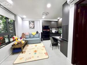 Bán nhà Nguyên Hồng 55m2 nhà đẹp ngõ oto tránh kinh doanh tốt 24 tỷ