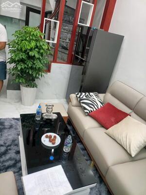 Bán nhà Tân Mai, Ô Tô, Lô Góc, 30m, 5T, 6,4 tỷ, Lh: 0984417892.