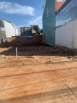 lô đất full thổ cư hẻm Trịnh Văn Cấn gần trường Đông Du khu dân cư đông đúc ô bàn cờ