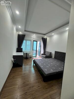 Cho thue căn hộ 1 ngủ đầy đủ nội thất , tầng 3 , có thang máy , ban công gần Go _Lê Hồng Phong , Ngô Quyền , Hải Phòng