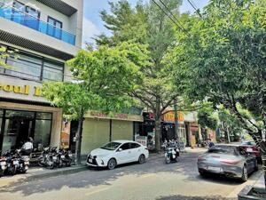 Giá 27 tỷ. Bán 3 lô góc 2 mặt tiền đường D12, D2D, Thống Nhất. 12x18m 216m. SHR.