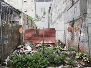 Cần tiền gia chủ bán gấp mảnh đất đẹp đường ô tô đỗ cửa tại Cự Khối, Long Biên