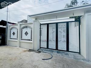 Cần bán nhà mới xây chưa ở tại phường Xuân Tân hướng quốc lộ 56 giá rẻ