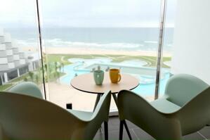 chủ nhà bán căn hộ the arena Cam Ranh view trực diện biển , giá chỉ 1,3 tỉ