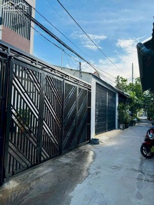 cho thuê nhà 1 trệt 1 lầu, đường lê bình, cái răng giá thuê 11 triệu