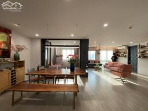 Bán G3 Ciputra 150m2, full đồ mới đẹpnhư ảnh, 4 phòng ngủ. Giá LH 0973781843 Ánh.