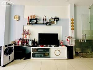 Bán nhà Ngọc Hà 69m2 nhà đẹp mặt tiền rộng 6 tầng thang máy 14 tỷ