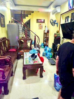 Cho thuê nhà riêng full đồ Lê Lợi , Ngô Quyền . Gia đình ở lâu dài ok