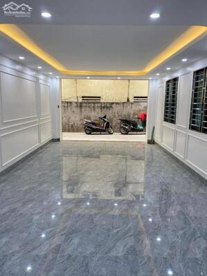 Chính chủ cần bán nhà Vũ Hữu,Khuất Duy Tiến ,Thanh Xuân 55 m2 ,mặt tiền 4 m,xây 4,5 tầng mới đẹp giá bán nhỉnh 17 tỷ.