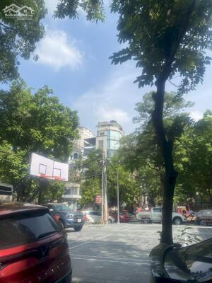 Khu VIP Ngụy Như Kon Tum, 45m2, 8 tầng thang máy, Gara ô tô, MT 5,5m chỉ 16,6 tỷ