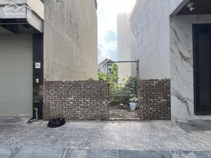 Cần tiền anh trai nhờ bán nhanh lô áp góc mặt đường gom 22m trong khu TĐC Trâu Quỳ, Gia Lâm