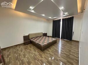 C.H.O T.H.U.Ê N.H.À ngõ to Trung Lực – Ô tô đỗ cửa thoải mái