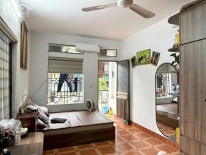 Bán nhà Tập thể đường Nguyễn Trãi, Thanh Xuân, nhà đẹp, ngõ ô tô, 2 ban công thoáng