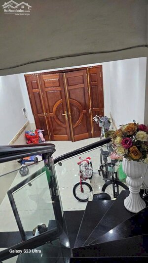 Chỉ 3,3 tỷ nhà 4 tầng cực đẹp ngay công viên Trại Chuối đường 5m