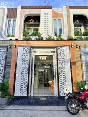 bán căn nhà 1 trệt 1 lầu, 3 phòng ngủ, ngay trung tâm cần thơ giá bán 3 tỷ 990 triệu