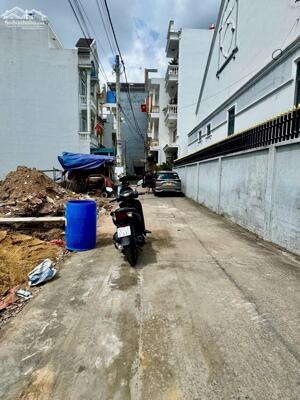 Lô đất đẹp ngang 4,5m rất rộng xây nhà cực chất hiệp thành q12