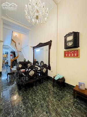Bán nhà Đê La Thành, Đống Đa, ngõ thông, ô tô, 62m2, 4 tầng, chỉ 17.5 tỷ