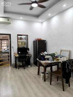 Bán căn hộ Tập thể Duplex Lò Đúc, 90m2, 3.25 tỷ có sổ