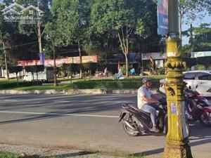 Cho thuê nhà mặt tiền đường võ văn kiệt, kế bên quán cáo nho