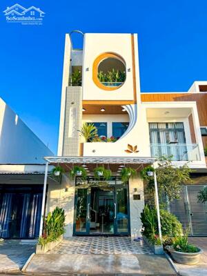 Nhà phố hiện đại 1 trệt 2 lầu 5m x 18m Khu Dân Cư Hồng Loan